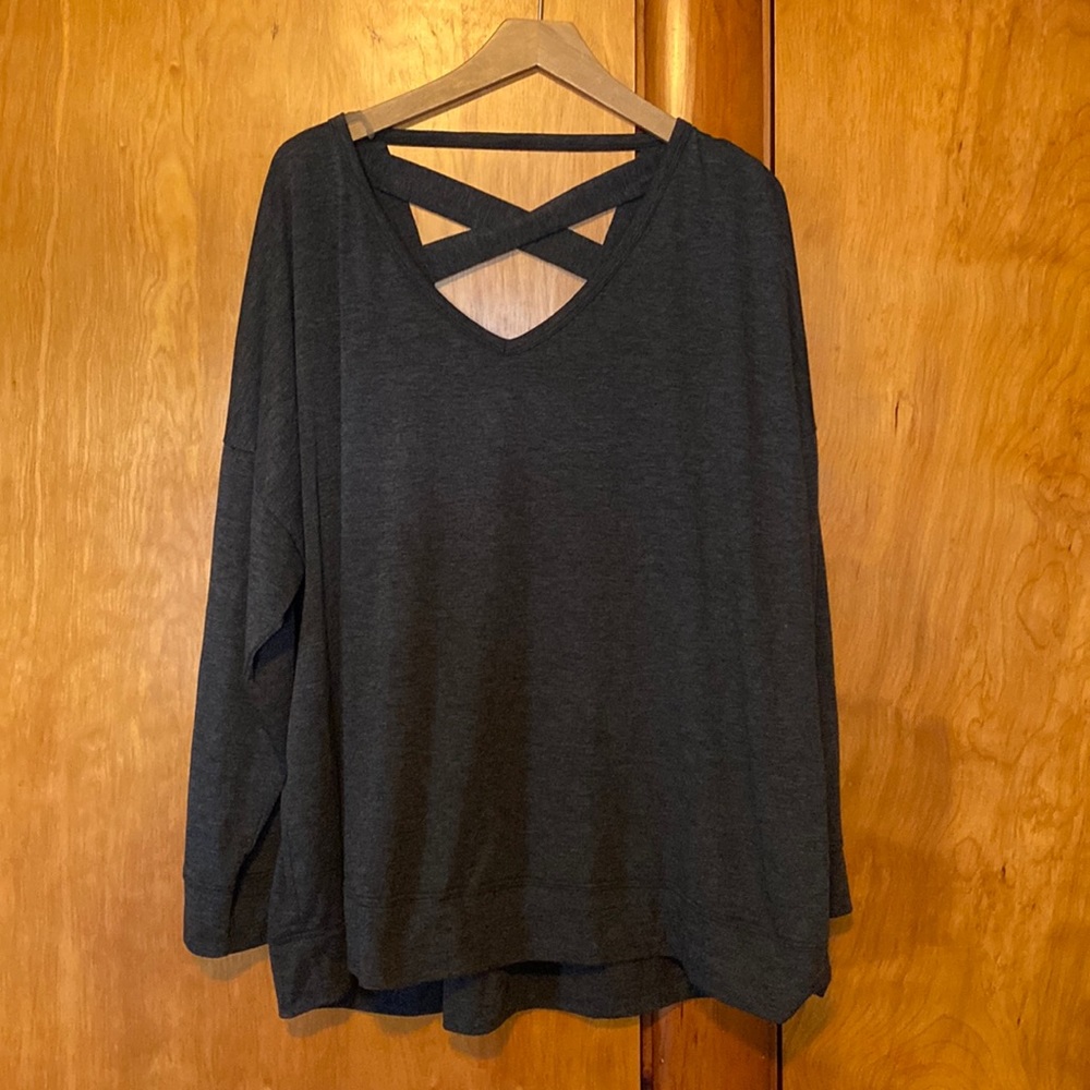 Womens Balance Collection 2XL light black top, v-neck from cute cross cross back